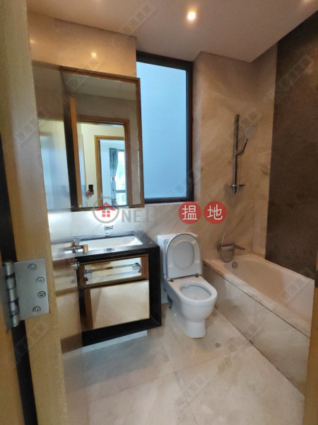 Three bedrooms and one apartment in GRAND AUSTIN | 9 Austin Road West | Yau Tsim Mong, Hong Kong Sales HK$ 23M