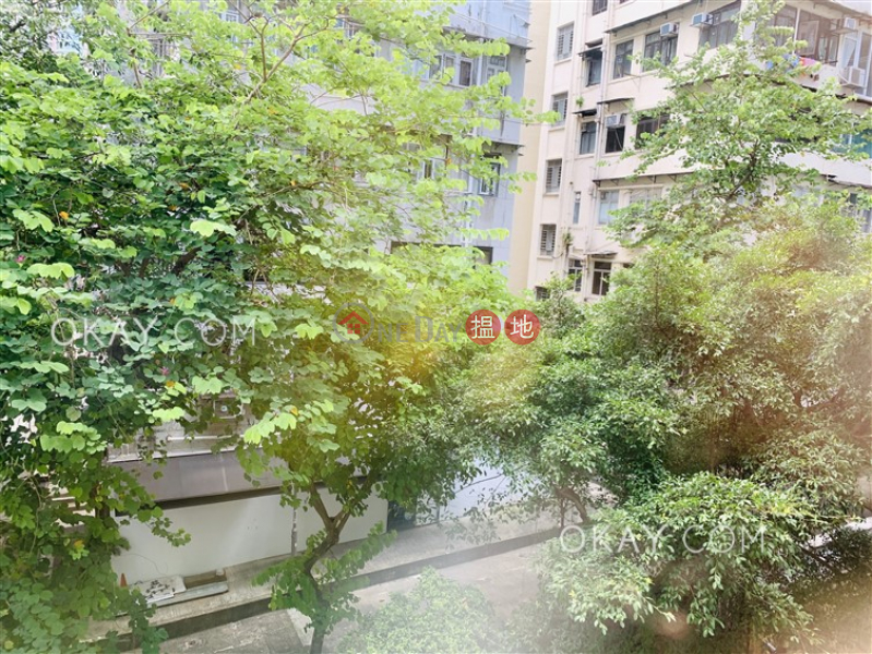 HK$ 8M Po Hing Mansion, Central District | Unique 2 bedroom in Sheung Wan | For Sale