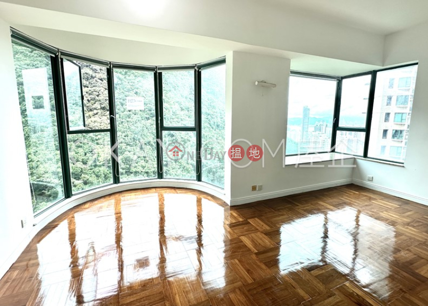 Luxurious 2 bedroom on high floor with parking | For Sale | Hillsborough Court 曉峰閣 Sales Listings