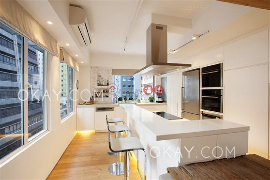 HK$ 14.5M | Tai Wong Commercial Building | Western District | Nicely kept 1 bedroom in Sheung Wan | For Sale