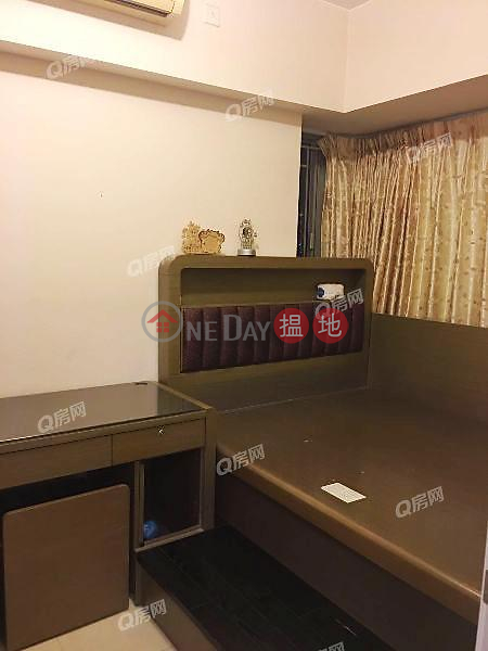 HK$ 26,000/ month Phase 1 The Pacifica | Cheung Sha Wan, Phase 1 The Pacifica | 3 bedroom Mid Floor Flat for Rent