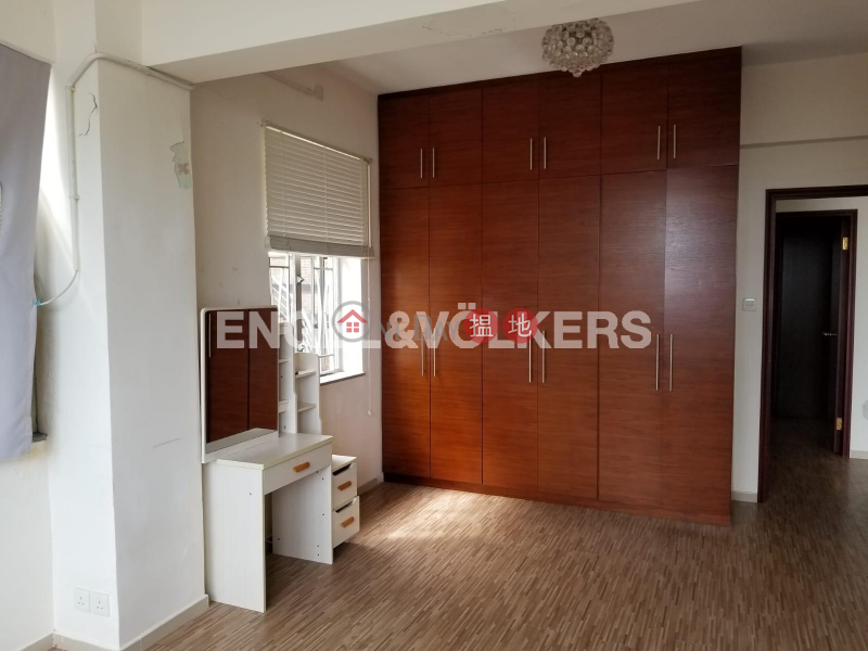 HK$ 25,000/ month, Nga Lai Yuen, Tsuen Wan 3 Bedroom Family Flat for Rent in Yau Kam Tau