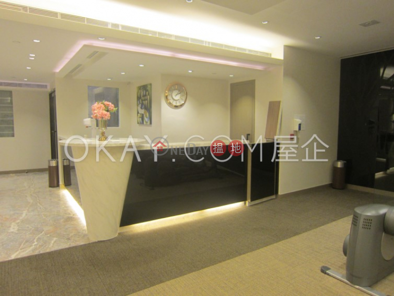 HK$ 46,000/ month | Robinson Place | Western District | Charming 3 bedroom on high floor | Rental