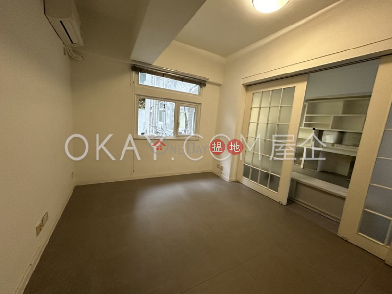 HK$ 62,000/ month | Medallion Heights | Western District, Gorgeous 3 bedroom with balcony & parking | Rental