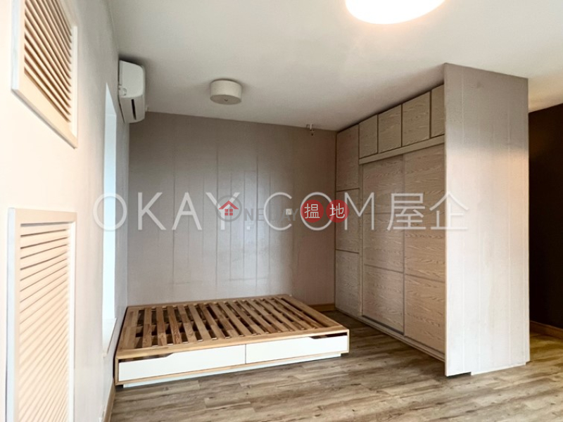 Lovely high floor with sea views & balcony | For Sale | Centrestage 聚賢居 Sales Listings