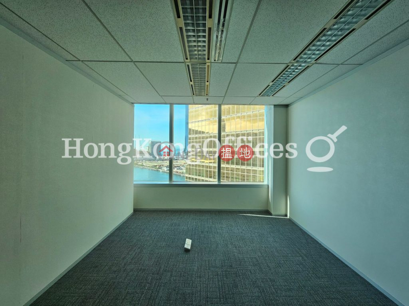 港威大廈第2座中層寫字樓/工商樓盤-出租樓盤HK$ 365,280/ 月