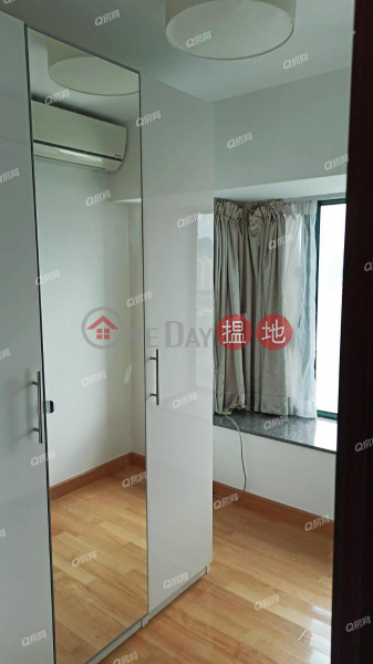 Property Search Hong Kong | OneDay | Residential, Rental Listings | Tower 6 Grand Promenade | 3 bedroom High Floor Flat for Rent