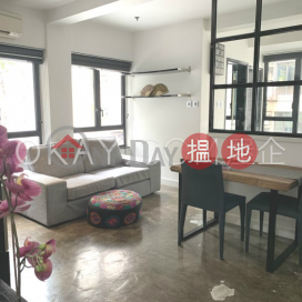 Popular studio with rooftop | Rental, 14-15 Wo On Lane 和安里14-15號 | Central District (OKAY-R77087)_0
