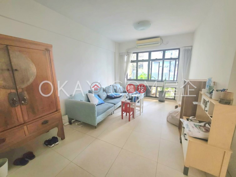 Luxurious 3 bedroom in Mid-levels West | For Sale | Tak Mansion 德苑 Sales Listings
