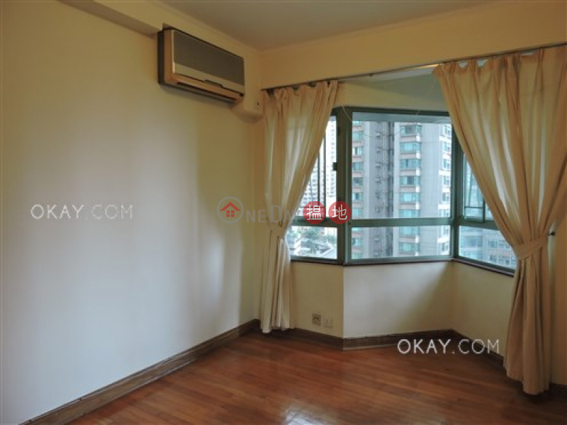 Nicely kept 3 bedroom with sea views | Rental | 2 Seymour Road | Western District | Hong Kong, Rental HK$ 33,000/ month