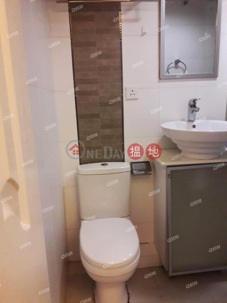 HK$ 16,500/ month, Yee Fung Building Wan Chai District Yee Fung Building | Low Floor Flat for Rent