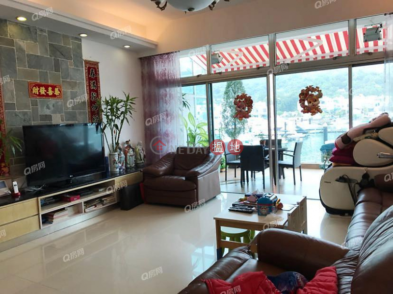 Property Search Hong Kong | OneDay | Residential Sales Listings | South Horizons Phase 2, Yee Mei Court Block 7 | 4 bedroom House Flat for Sale