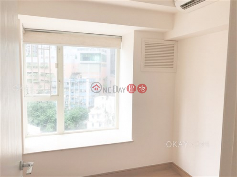 Gorgeous 3 bedroom with balcony | Rental, Centrestage 聚賢居 Rental Listings | Central District (OKAY-R525)