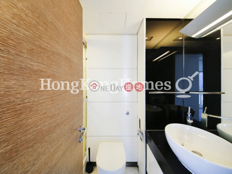 HK$ 48,000/ month Centrestage, Central District, 3 Bedroom Family Unit for Rent at Centrestage