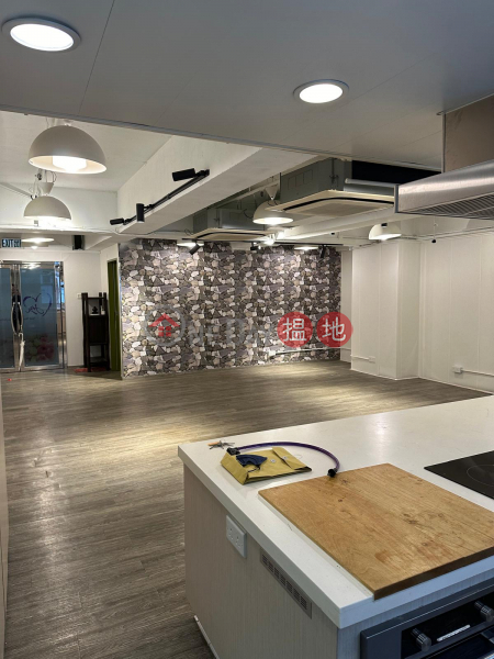 安居工商 何生 免頂手 烹飪 烘焙 教室 139-141 Wai Yip Street | Kwun Tong District Hong Kong Rental, HK$ 19,000/ month