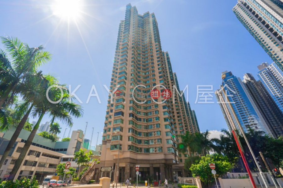HK$ 19.6M Tower 10 Island Harbourview | Yau Tsim Mong | Lovely 3 bedroom on high floor with sea views | For Sale