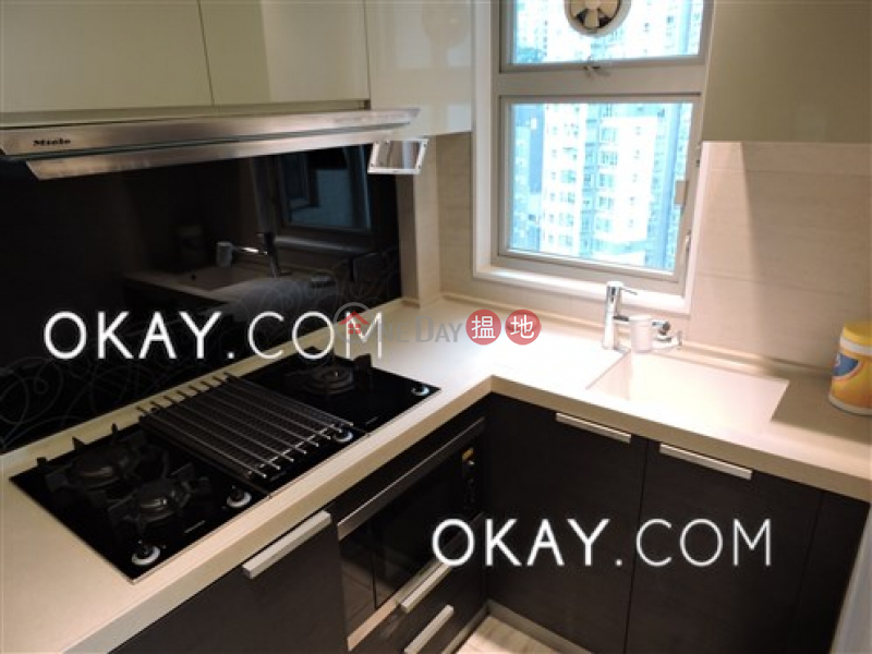 Lovely 2 bedroom on high floor with sea views & balcony | For Sale | Centre Place 匯賢居 Sales Listings