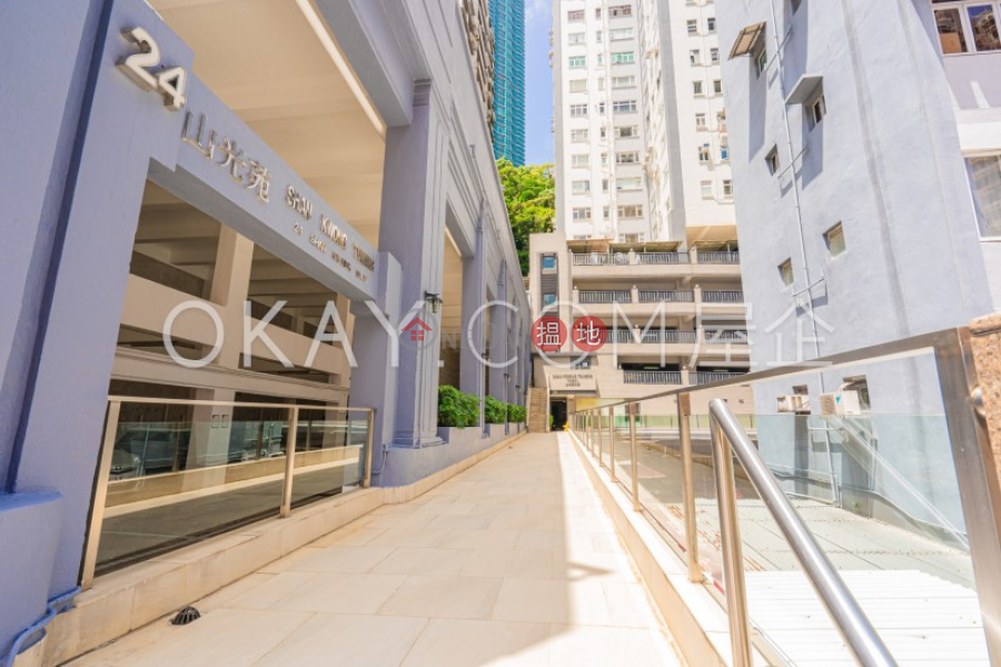 HK$ 28,000/ month, Shan Kwong Tower | Wan Chai District Intimate 1 bedroom with terrace | Rental
