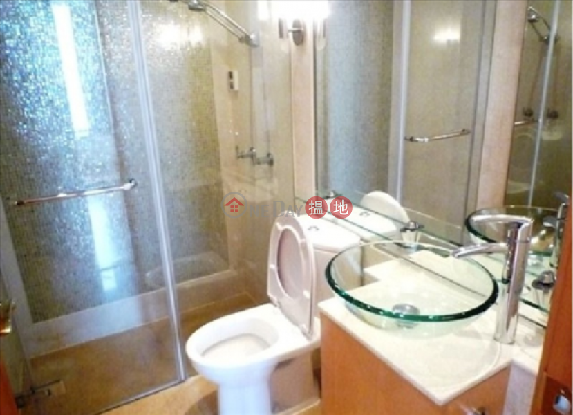 2 Bedroom Flat for Sale in Cyberport, Phase 4 Bel-Air On The Peak Residence Bel-Air 貝沙灣4期 Sales Listings | Southern District (EVHK42649)