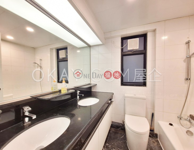 HK$ 66M, Dynasty Court Central District Rare 3 bedroom with balcony & parking | For Sale