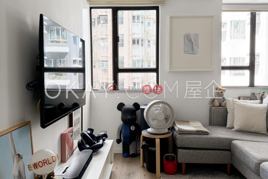 Popular 1 bedroom in Mid-levels West | For Sale | Losion Villa 禮順苑 Sales Listings