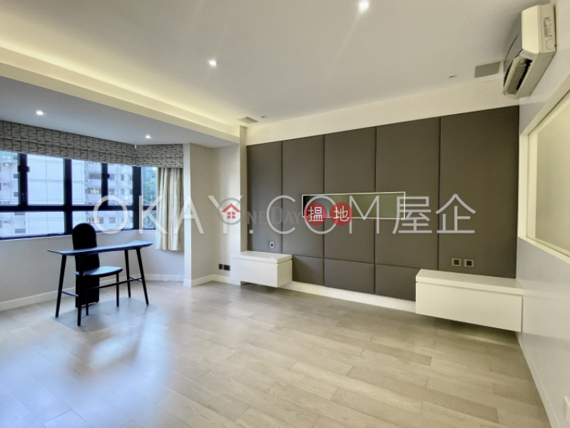 Gorgeous studio on high floor with balcony & parking | For Sale | Villa Benesther 輝華小苑 Sales Listings