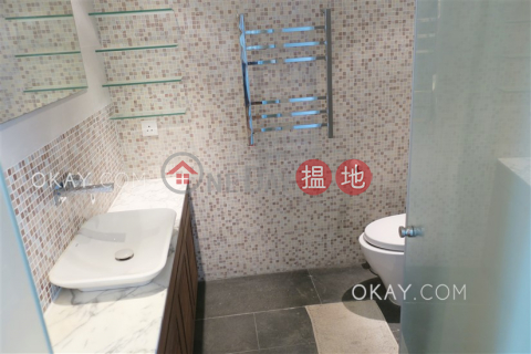 Luxurious 1 bed on high floor with sea views & balcony | Rental | 60 Victoria Road 域多利道60號 _0