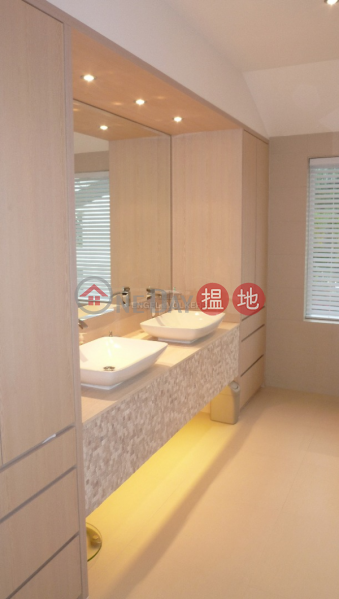 HK$ 160,000/ month Phase 1 Headland Village, 70 Headland Drive | Lantau Island, 4 Bedroom Luxury Flat for Rent in Discovery Bay