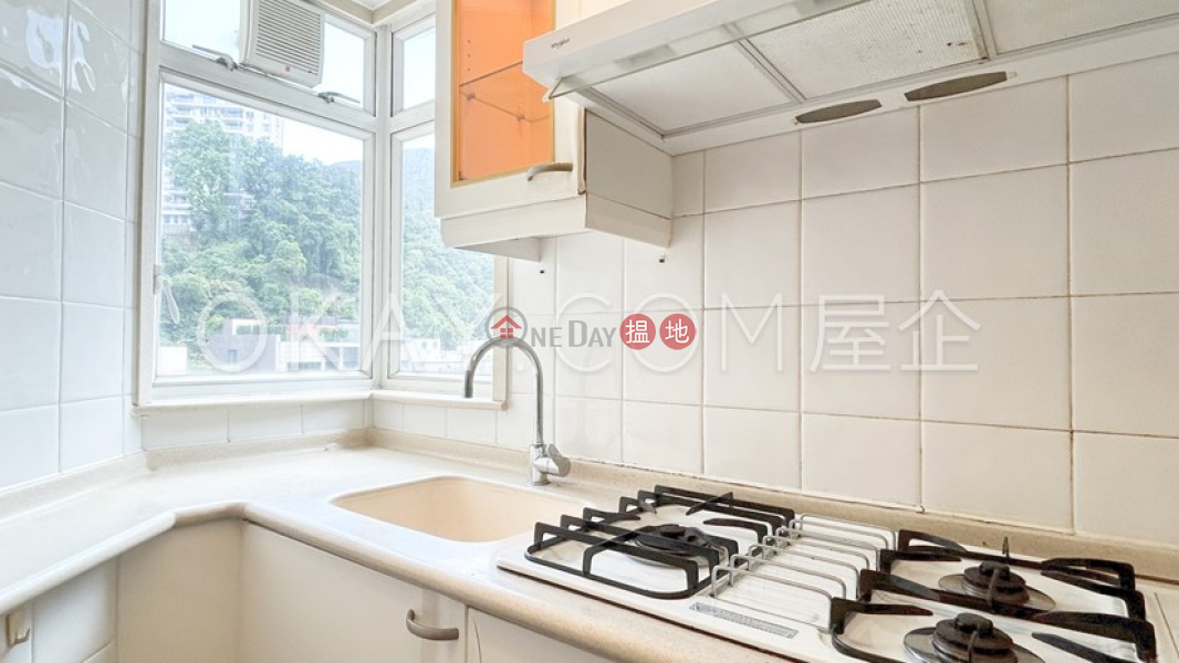 HK$ 25,000/ month | Le Cachet | Wan Chai District | Stylish 2 bedroom on high floor | Rental