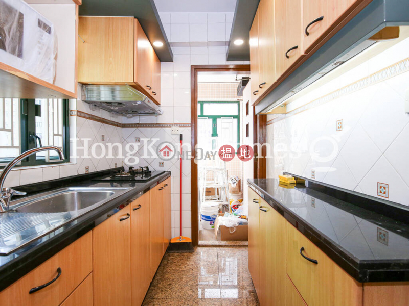 3 Bedroom Family Unit for Rent at Dragon Court, 28 Caine Road | Western District Hong Kong | Rental HK$ 33,000/ month