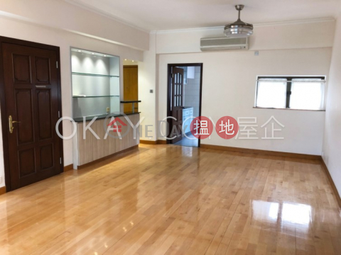 Charming 3 bedroom with balcony & parking | Rental | Waiga Mansion 維基樓 _0