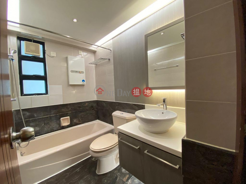 High Floor, Open view ,3 Bedrooms, 2 toilets and 1 maid room (Available Immediately) 62G Conduit Road | Western District Hong Kong Rental, HK$ 39,800/ month