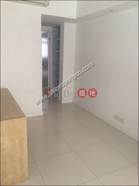 Penthouse for lease with flat roof in Sheung Wan | 109-111 Wing Lok Street 永樂街109-111號 _0