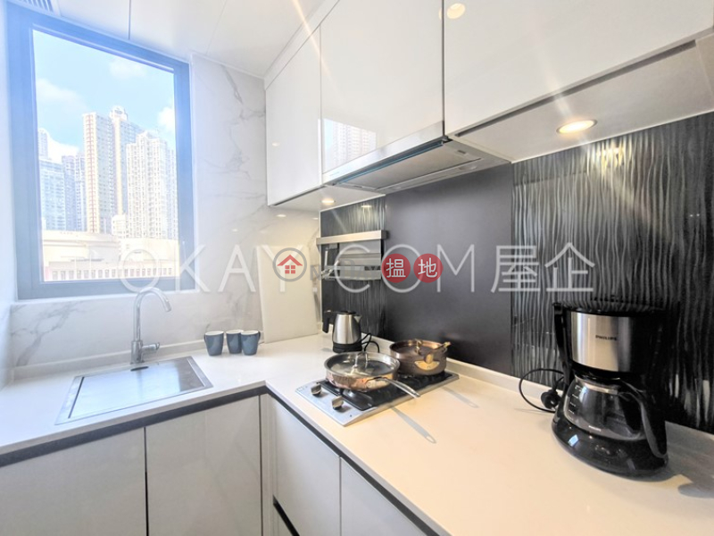 Lovely 2 bedroom with balcony | Rental 160-162 Queens Road West | Western District | Hong Kong | Rental | HK$ 38,000/ month