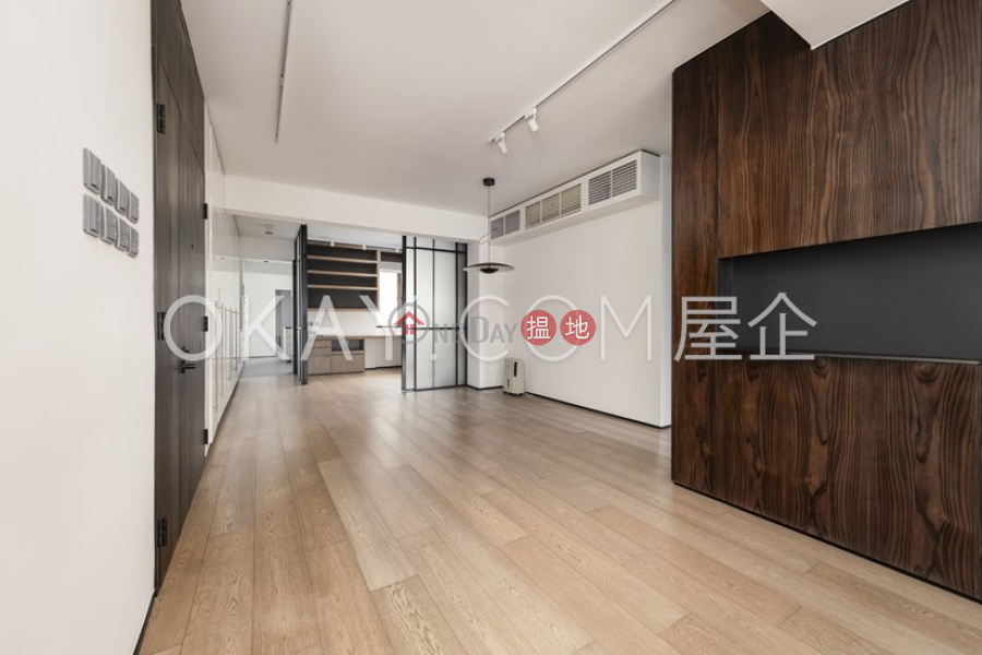 HK$ 3,200萬|松柏新邨|灣仔區-3房2廁,實用率高,連車位,露台松柏新邨出售單位