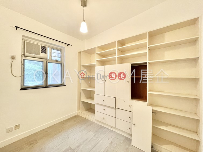 Lovely 1 bedroom on high floor with rooftop | For Sale | King\'s Court 金翠樓 Sales Listings