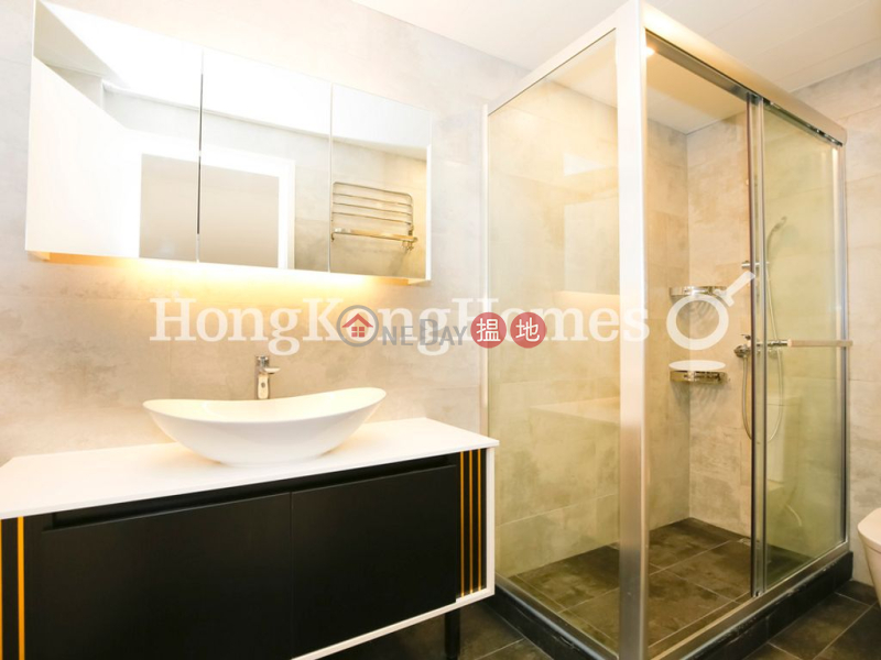 Property Search Hong Kong | OneDay | Residential Rental Listings | 3 Bedroom Family Unit for Rent at Wise Mansion
