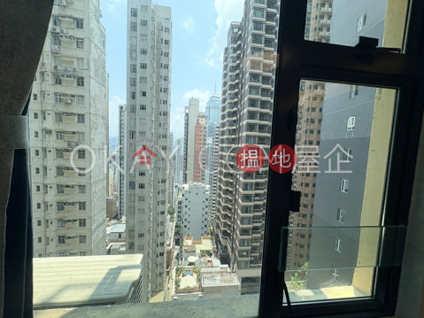 Stylish 3 bedroom in Mid-levels West | Rental | Green Field Court 雅景大廈 _0