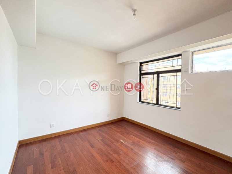 Popular 3 bedroom on high floor with balcony & parking | Rental | Wylie Court 衛理苑 Rental Listings