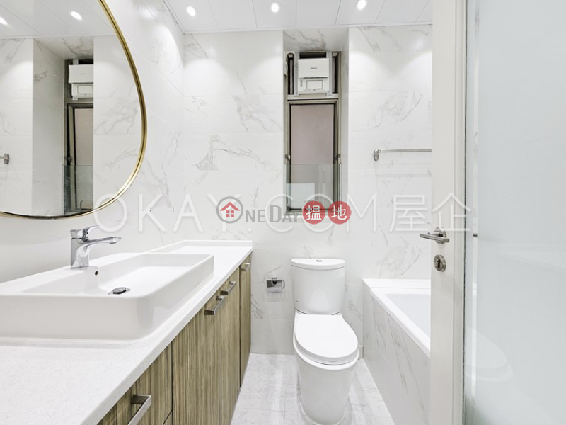 Property Search Hong Kong | OneDay | Residential Sales Listings Beautiful 2 bedroom on high floor | For Sale