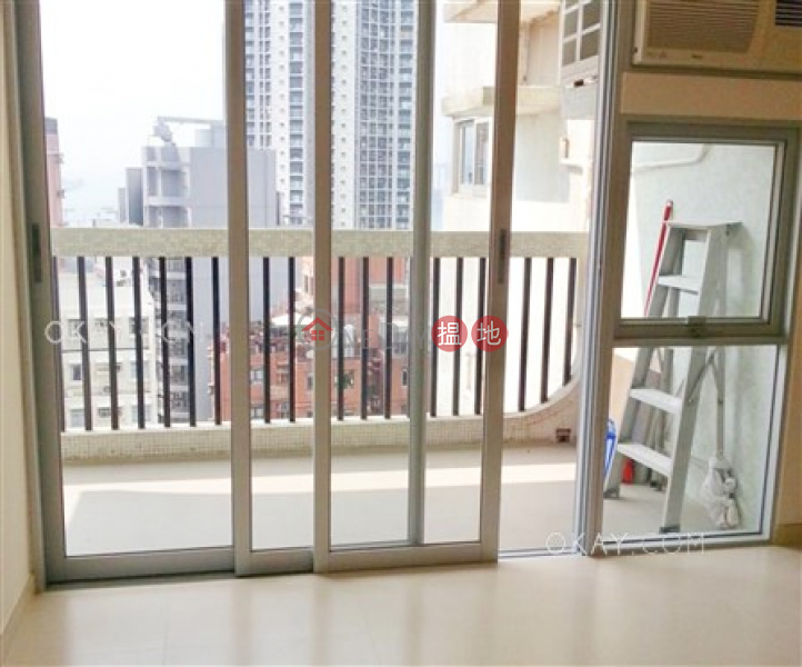 Gorgeous 3 bedroom on high floor with balcony & parking | Rental | Block A Dragon Court 金龍大廈 A座 Rental Listings