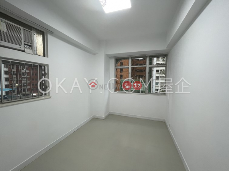 HK$ 29,800/ month Block B Dragon Court, Eastern District, Lovely 3 bedroom with balcony | Rental