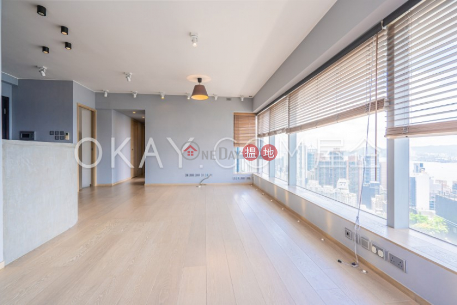 Stylish 3 bedroom on high floor with balcony | For Sale | Centrestage 聚賢居 Sales Listings