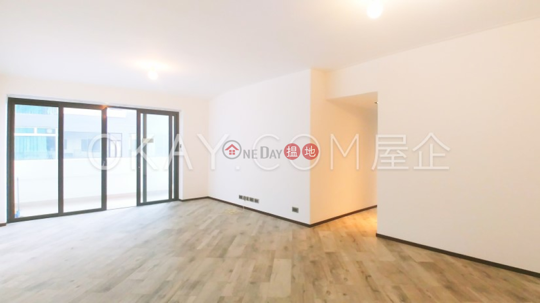 Lovely 3 bedroom with harbour views & balcony | Rental | Highland Mansion 海倫大廈 Rental Listings