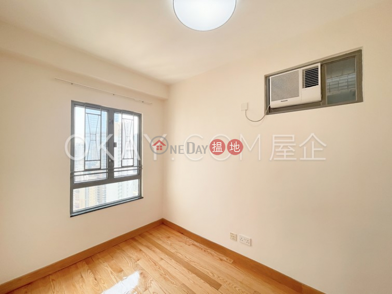 Popular 3 bedroom on high floor with sea views | Rental | Hollywood Terrace 荷李活華庭 Rental Listings
