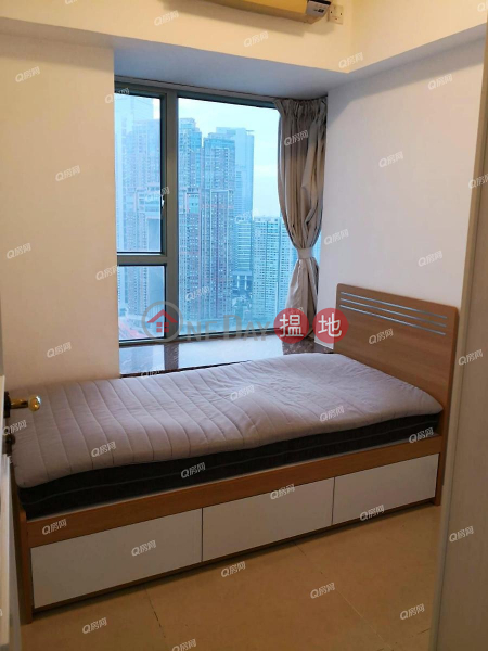HK$ 26,000/ month, The Victoria Towers | Yau Tsim Mong, The Victoria Towers | 2 bedroom High Floor Flat for Rent