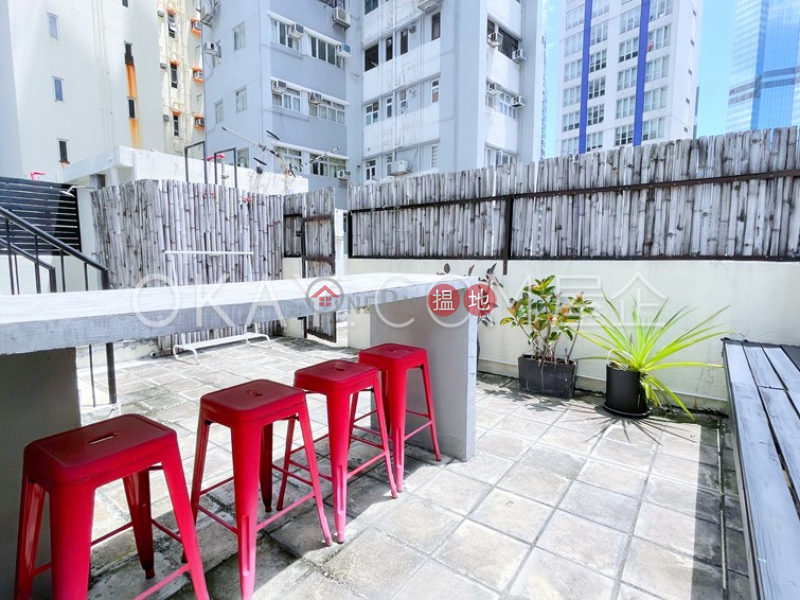 Lovely high floor with rooftop | For Sale | 7-13 Elgin Street 伊利近街7-13號 Sales Listings