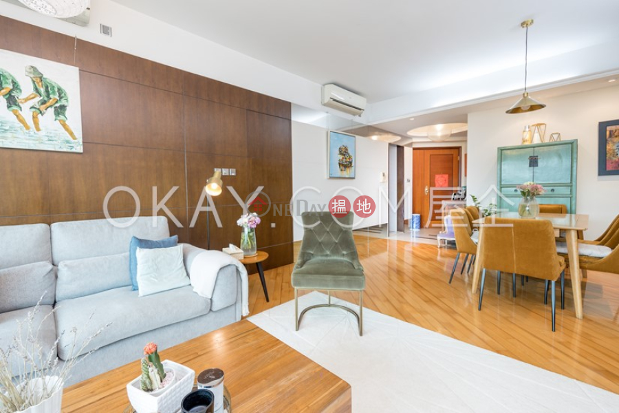 Rare 4 bedroom with parking | For Sale, 1 Austin Road West | Yau Tsim Mong Hong Kong Sales | HK$ 39.68M