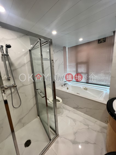 HK$ 35.5M | Fairlane Tower, Central District | Gorgeous 3 bedroom with parking | For Sale