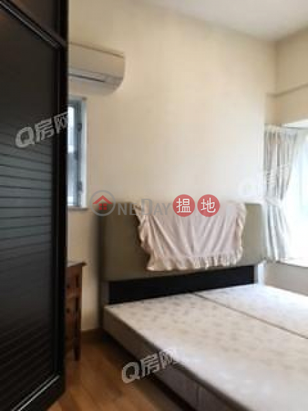 HK$ 21M | The Waterfront | Yau Tsim Mong, The Waterfront | 3 bedroom High Floor Flat for Sale
